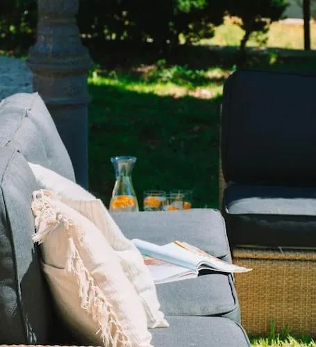 Just Like - Casa Gloria